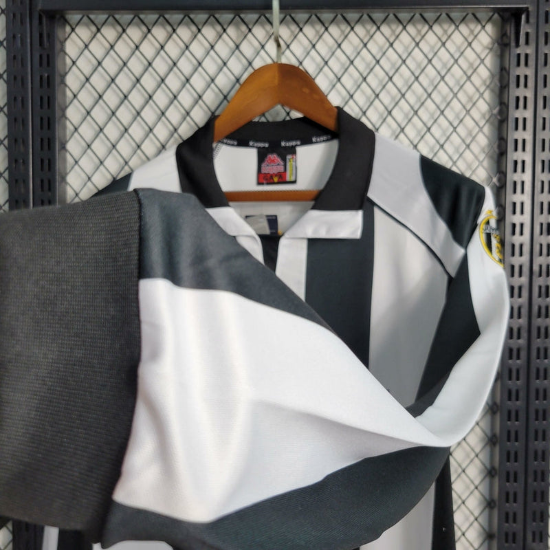 Camisa Juventus I 1997/98 Manga Longa