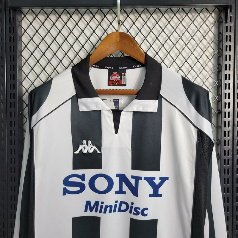 Camisa Juventus I 1997/98 Manga Longa